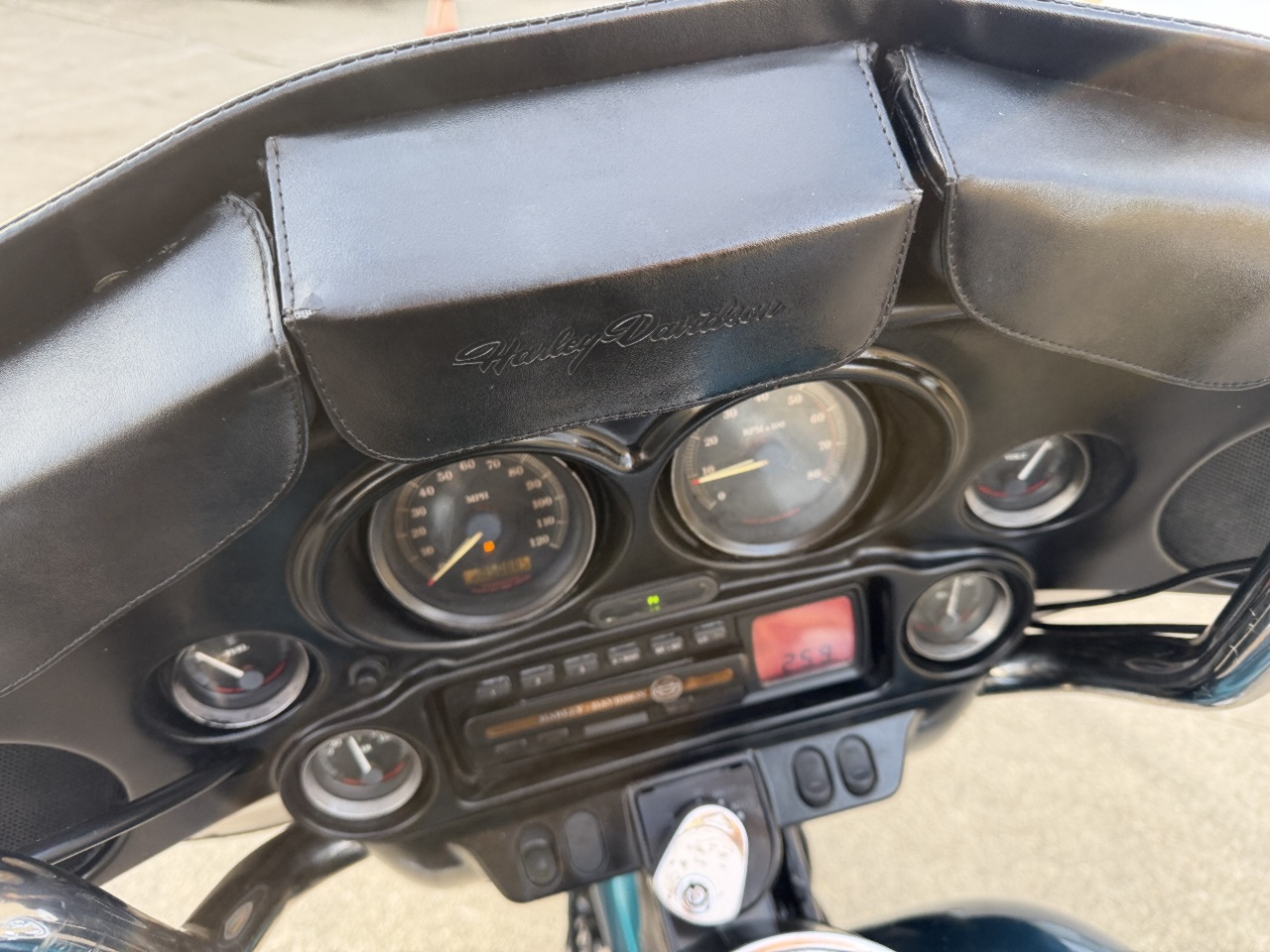 2004 Harley-Davidson FLHTCI Electra Glide Classic